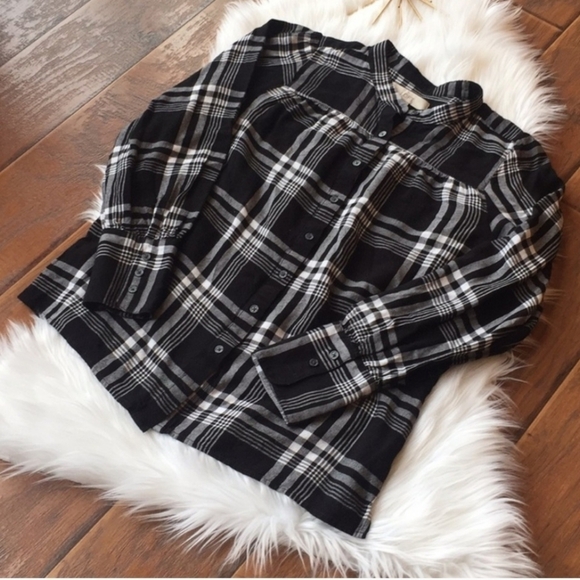 Loft Black White Plaid Button Shirt Women's Large L 100% Rayon Fall Winter EUC - Picture 1 of 10
